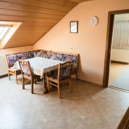 Henn شقة فايكرزهايم